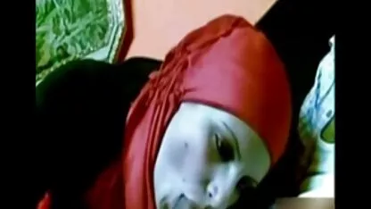 Araabia koos suure punase seksiga tasuta hijabi vene keeles