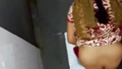 Naine Indiast, Abha Naine vahetab seksvideoid
