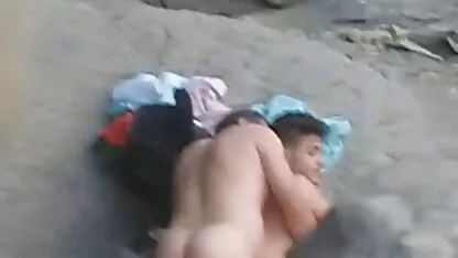 Aasia tüdrukud rannas