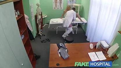 Edukas karjäär Blond ema ja tütre seks