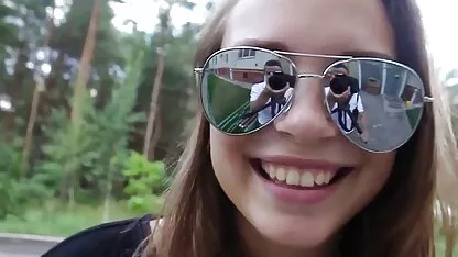 Tüdrukute sugu elab tasuta