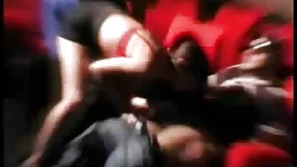 Tehke youtube'i seksivideoid