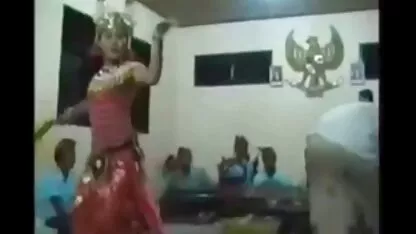 Bali hüppas pornot, vana 13