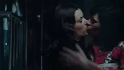 Lesbi tuss lakkumine tuss lakkumine vaata kõiki silte